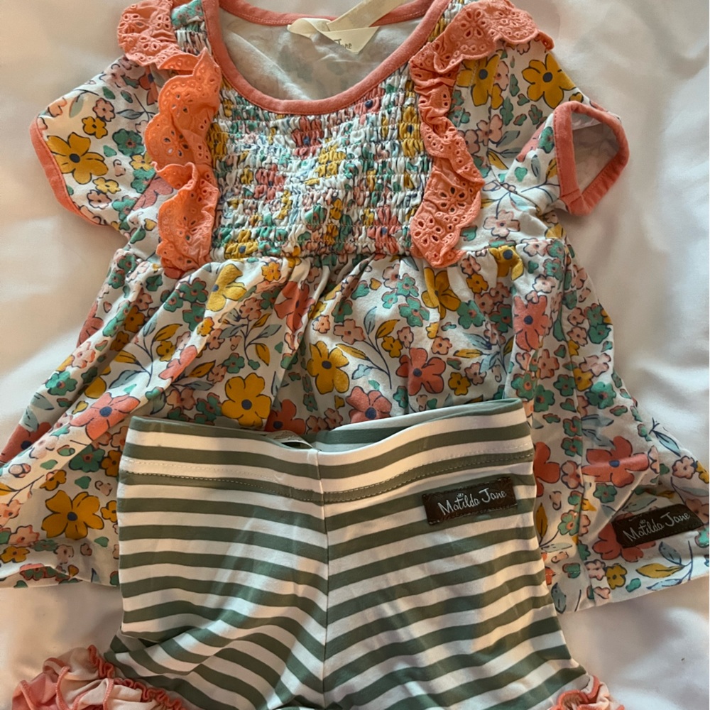 Matilda Jane set size 2. VUC.